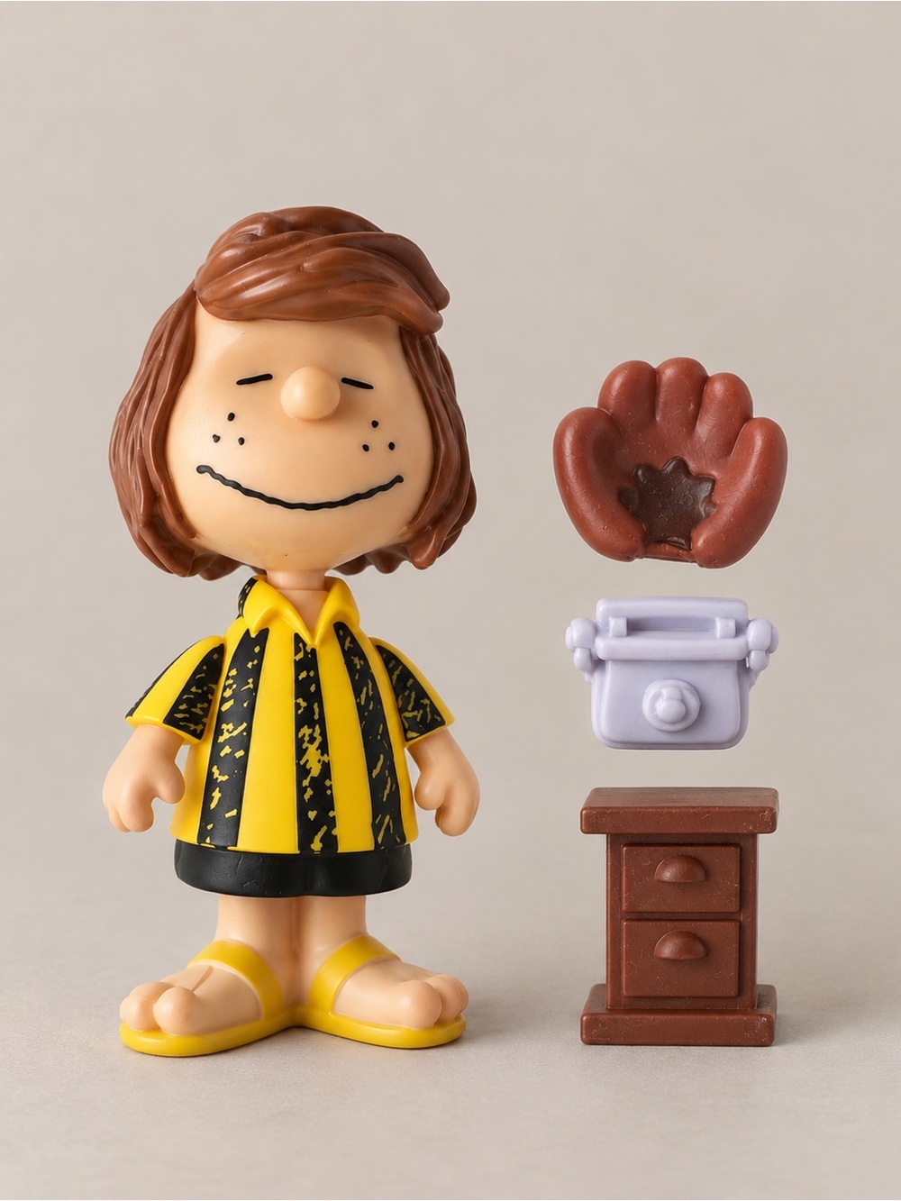 2002 Peanuts Peppermint Patty Memory Lane Figure Accessories